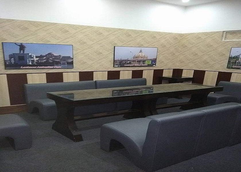 Uttar Pradesh Lucknow Public Areas