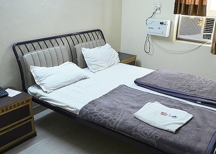 Uttar Pradesh Lucknow Deluxe Double Bedroom
