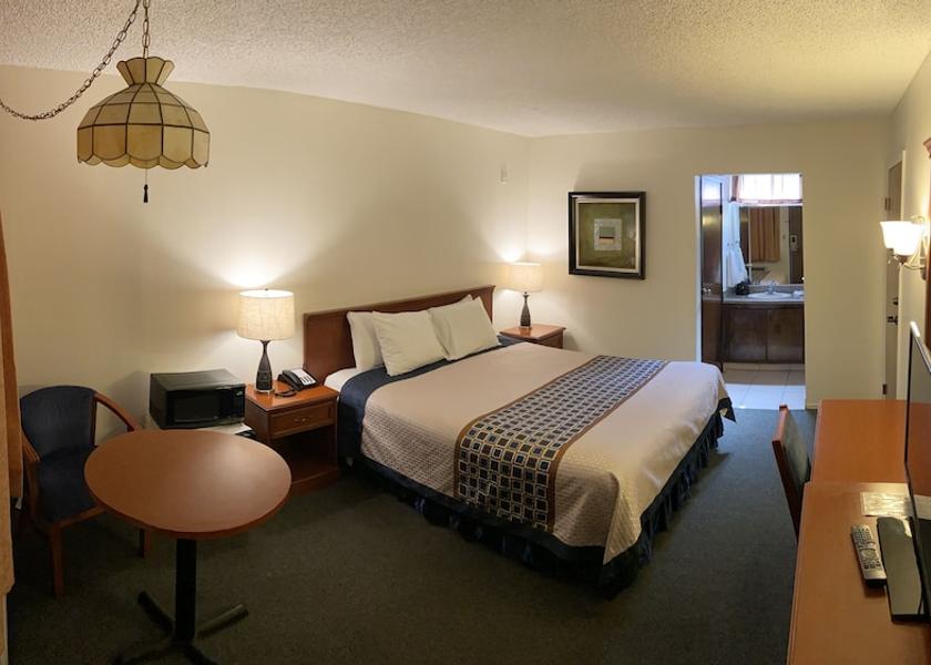 California Woodland Hills Room