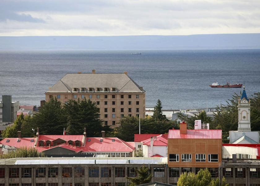 Magallanes Punta Arenas Facade