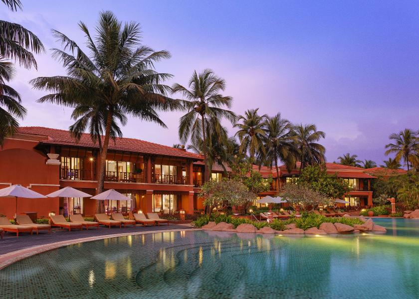 Goa Arossim Hotel Exterior