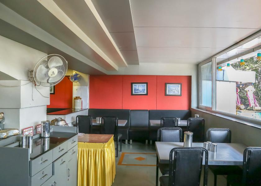 Maharashtra Pune Food & Dining
