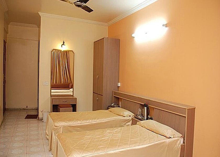 Maharashtra Pune Deluxe AC Room