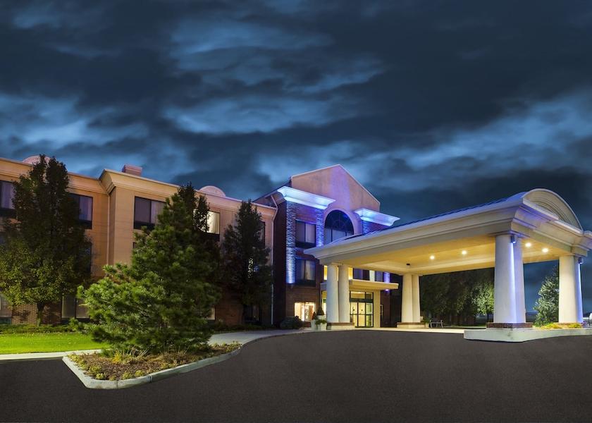 Ohio Montpelier Exterior Detail