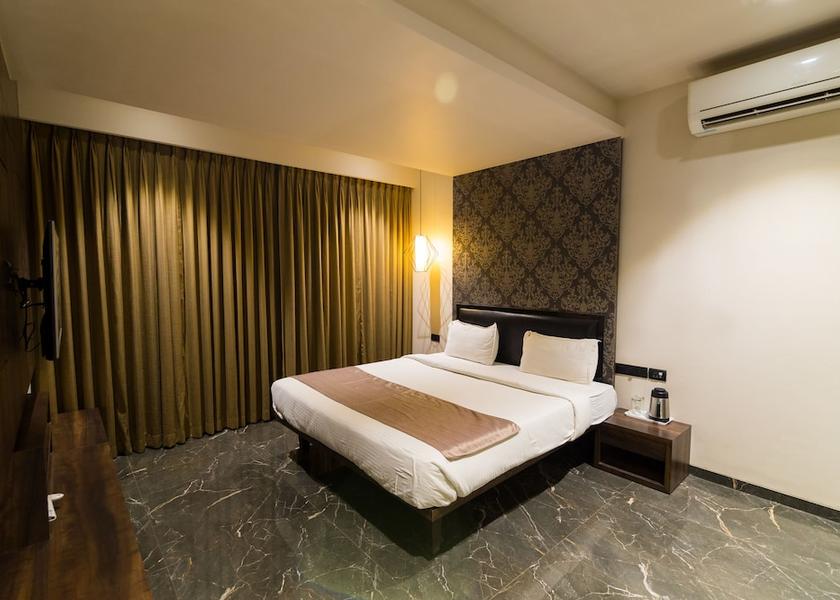 Maharashtra Pune Room