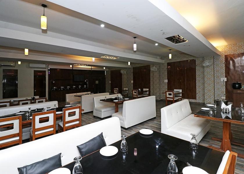 Uttar Pradesh Lucknow Food & Dining