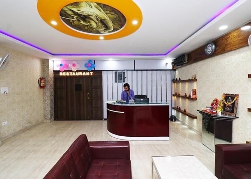 Uttar Pradesh Lucknow Public Areas