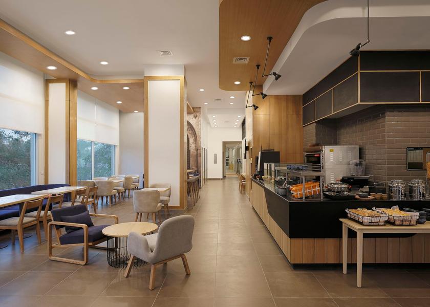 Maharashtra Pune Hotel Lobby