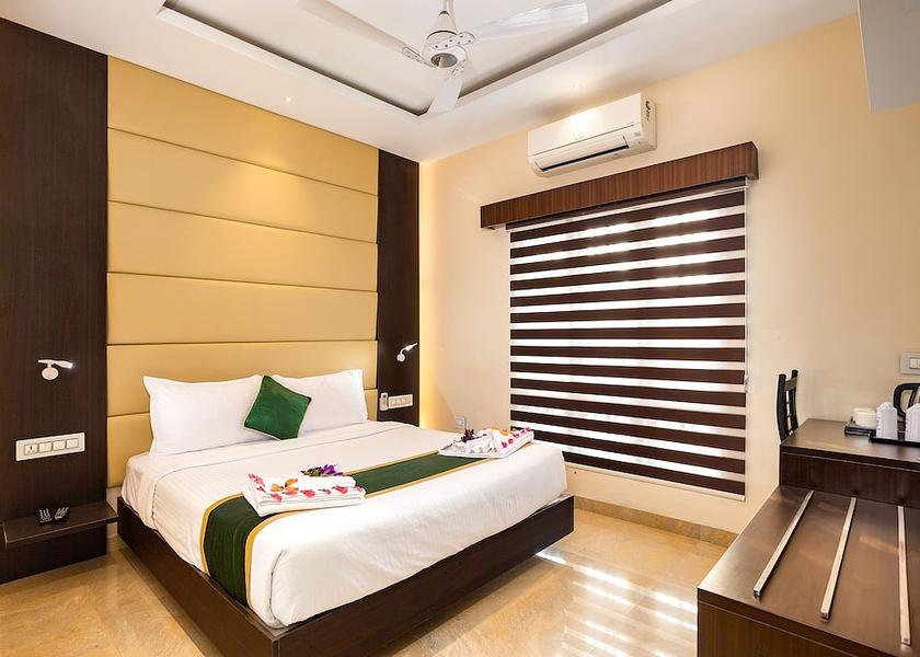 Kerala Munnar Room