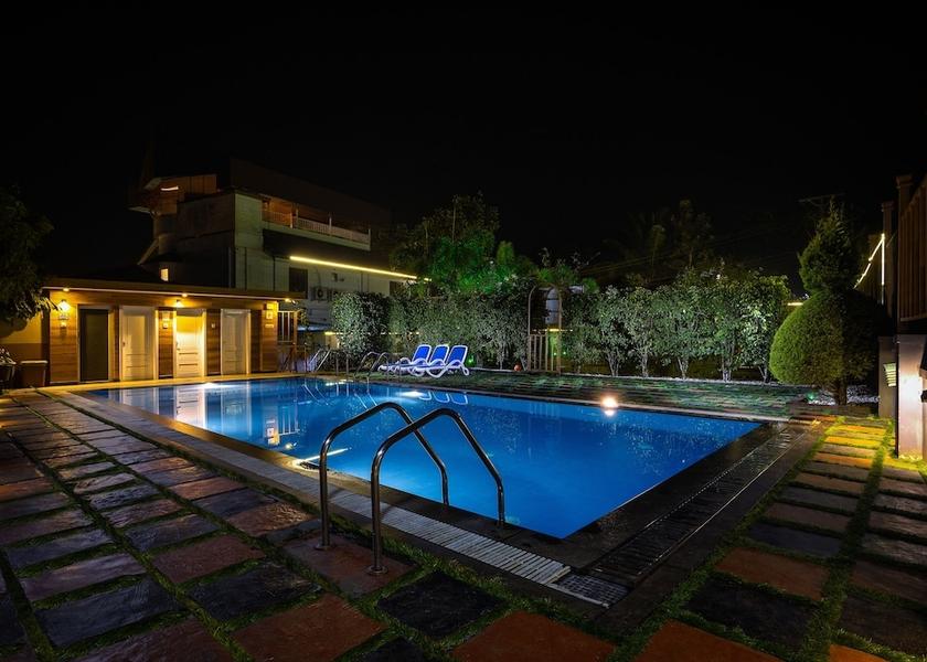 Kerala Munnar Pool