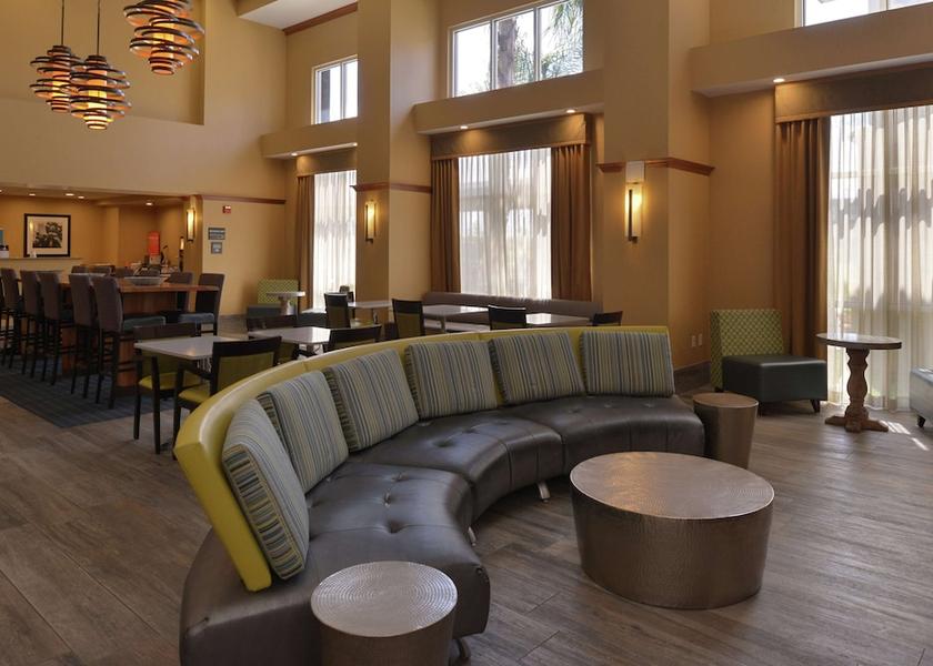 California Bakersfield Lobby