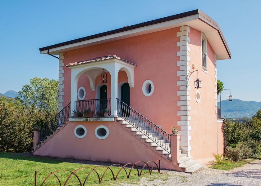 Campania San Cipriano Picentino Facade