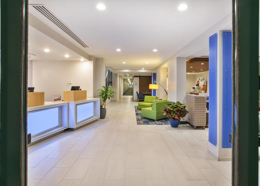 New York Victor Exterior Detail