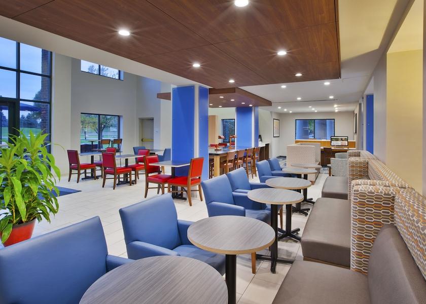 New York Victor Exterior Detail