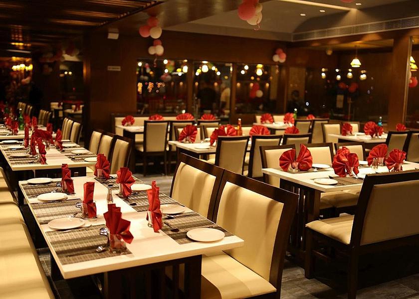 Gujarat Ahmedabad Food & Dining