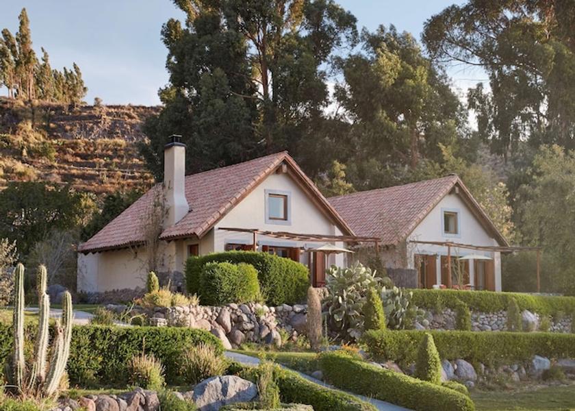 Arequipa (region) Yanque Exterior Detail