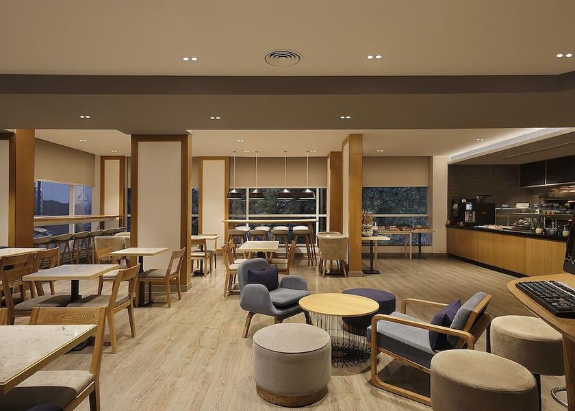 Maharashtra Pune Breakfast buffet