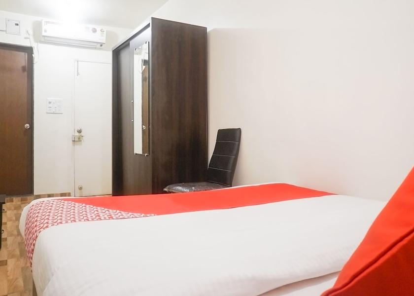 Maharashtra Pune Room
