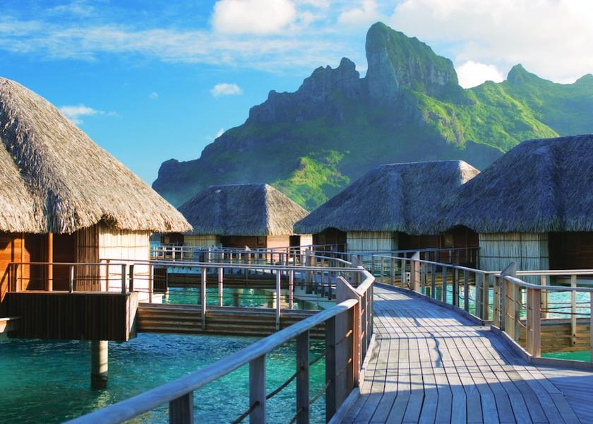  Bora Bora Exterior Detail