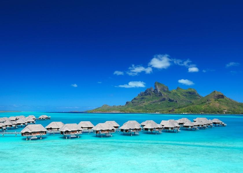  Bora Bora Exterior Detail
