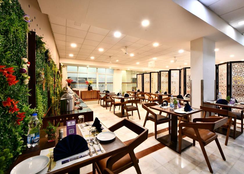 Gujarat Vadodara Restaurant