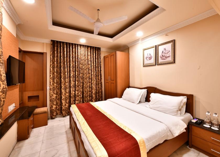 Gujarat Vadodara Room