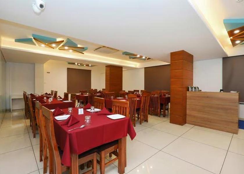 Gujarat Vadodara Food & Dining