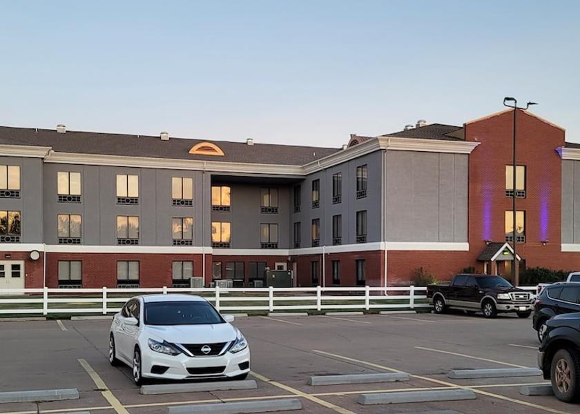 Oklahoma Enid Exterior Detail