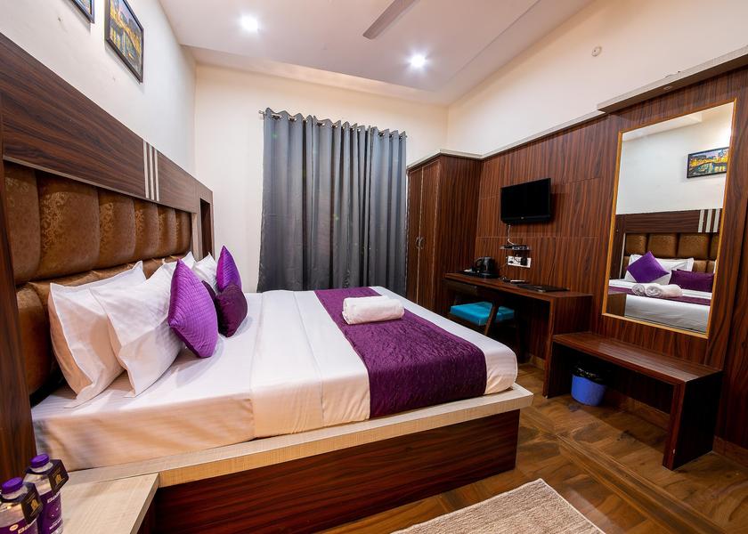 Uttarakhand Haridwar Deluxe Room