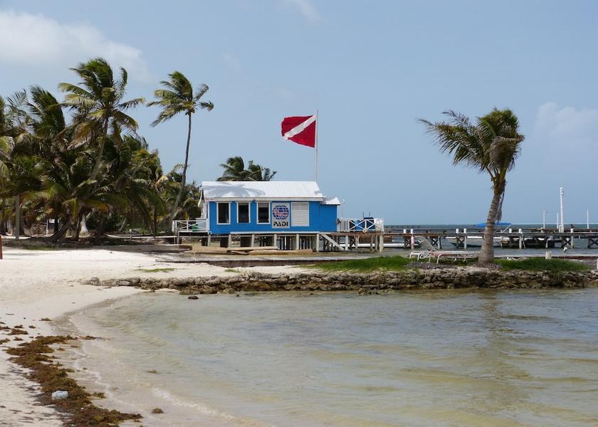  San Pedro Sports Bar