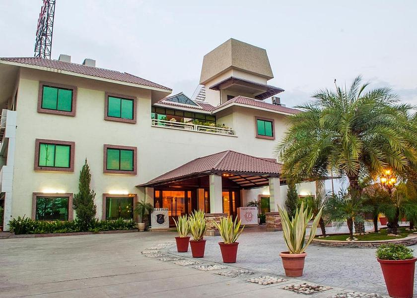Madhya Pradesh Indore Hotel Exterior