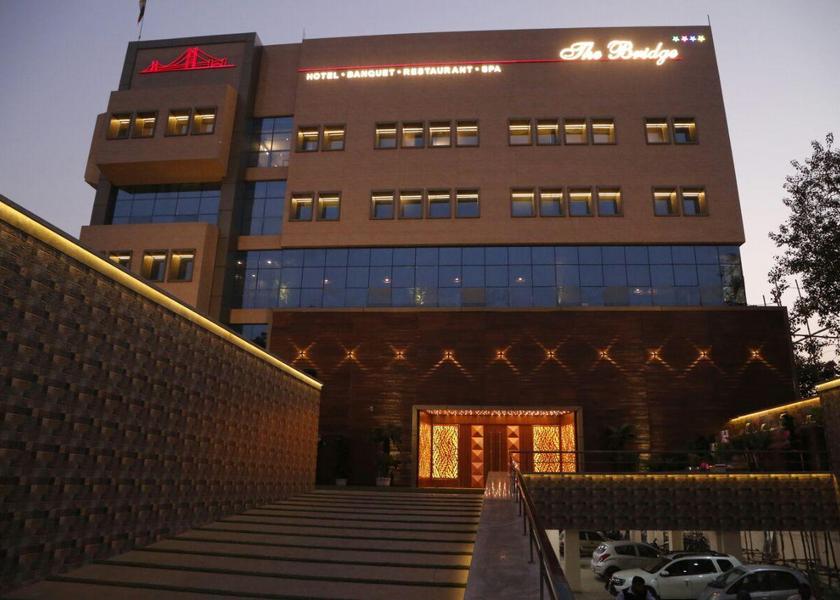 Uttar Pradesh Kanpur Hotel Exterior