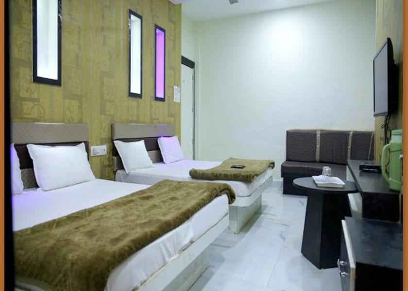 Madhya Pradesh Ujjain Family Room