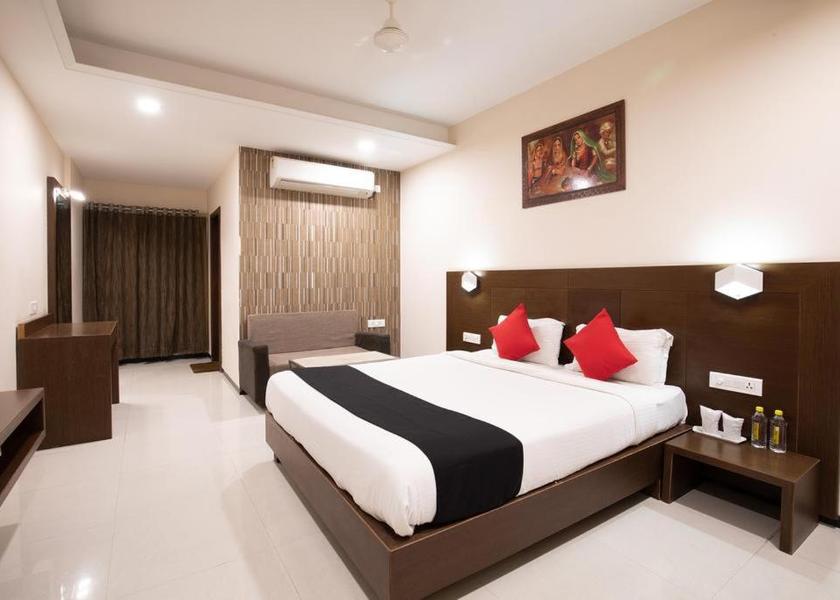 Madhya Pradesh Ujjain Deluxe AC Room