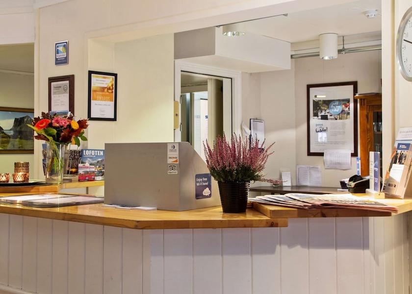 Nordland Vestvågøy Reception