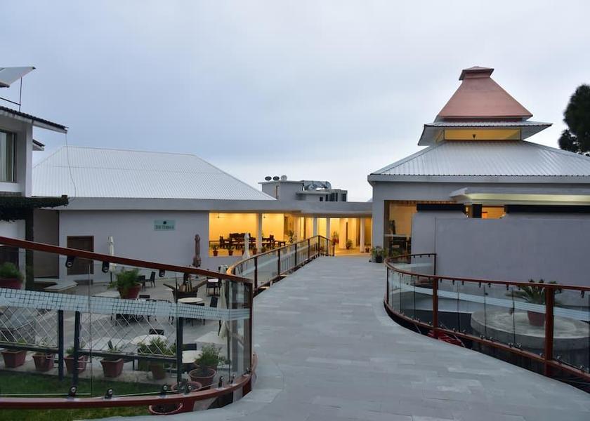 Himachal Pradesh Parwanoo Hotel Exterior
