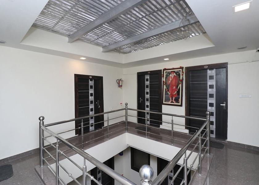 Uttar Pradesh Mathura Lobby