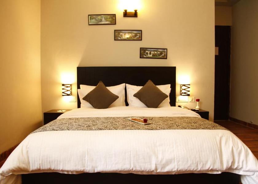 Uttar Pradesh Vrindavan Premium Garden Room Balcony
