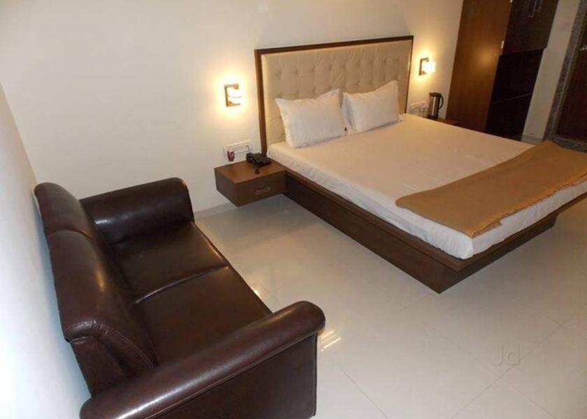 Uttar Pradesh Farrukhabad Premium Room
