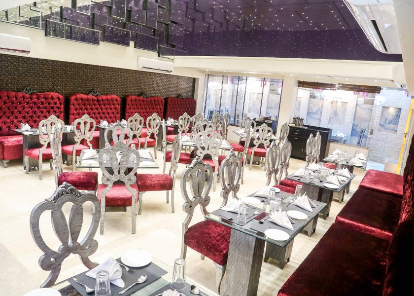 Maharashtra Chandrapur Food & Dining