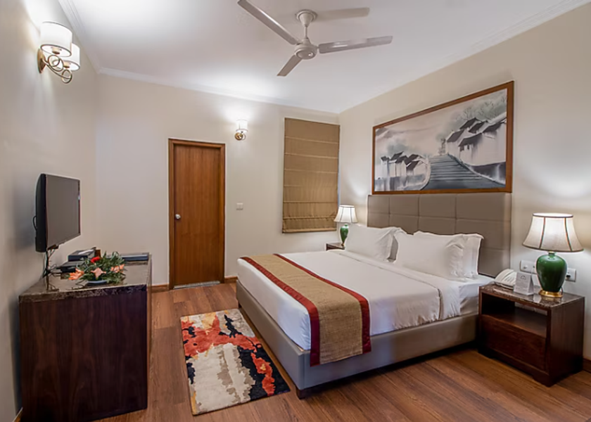 Himachal Pradesh Shimla Deluxe King Room