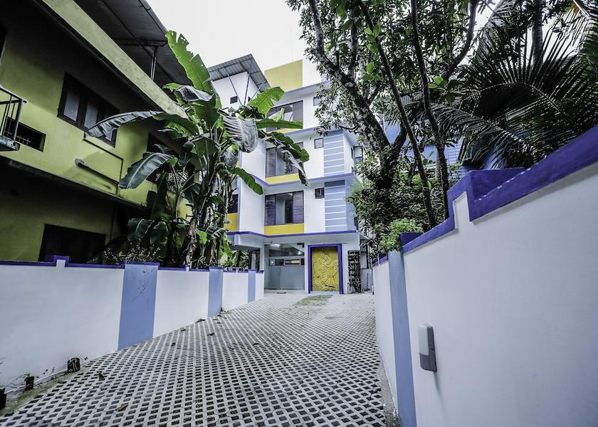 Kerala Guruvayur Exterior Detail