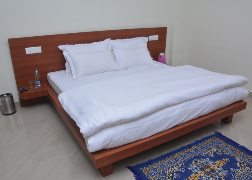 Uttarakhand Lansdowne Deluxe Room