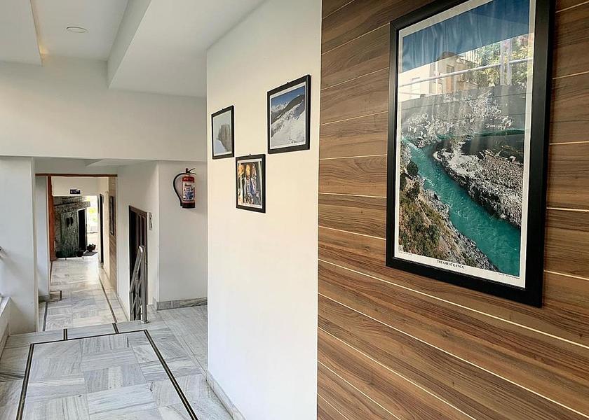 Uttarakhand Rishikesh Public Areas