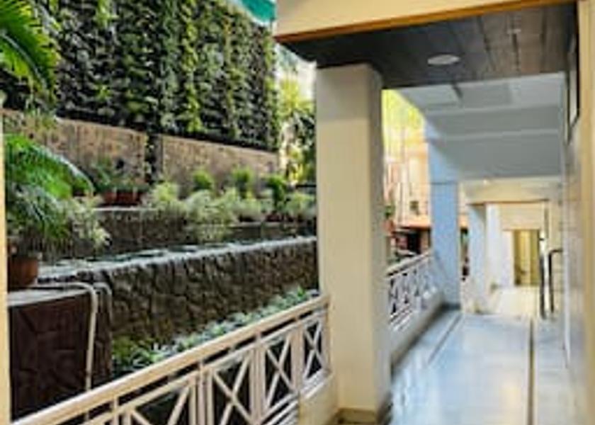 Uttarakhand Rishikesh Lobby of Sup.Dlx Floor