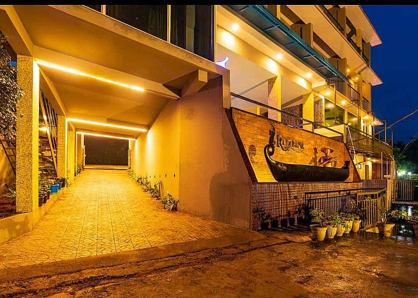 Kerala Chalakudy Hotel Exterior