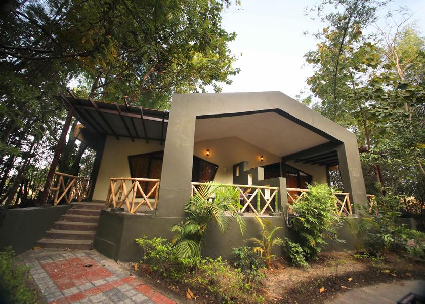 Madhya Pradesh Kanha Hotel Exterior