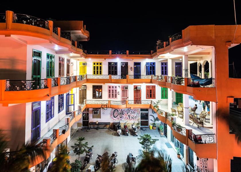 Uttarakhand Rishikesh Hotel Exterior