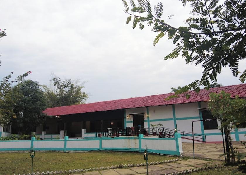 Madhya Pradesh Kanha Facade