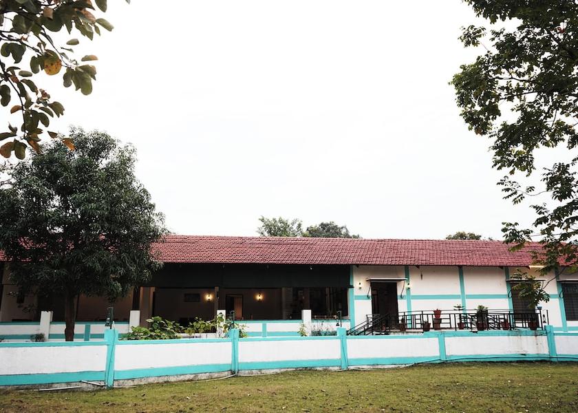 Madhya Pradesh Kanha Facade